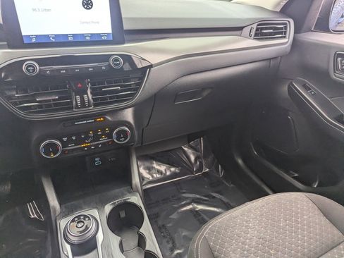 Used 2023 Ford Escape Active image 11