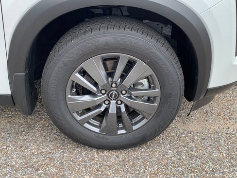 New 2026 Nissan Pathfinder SV w/ Cargo Package FWD image 7