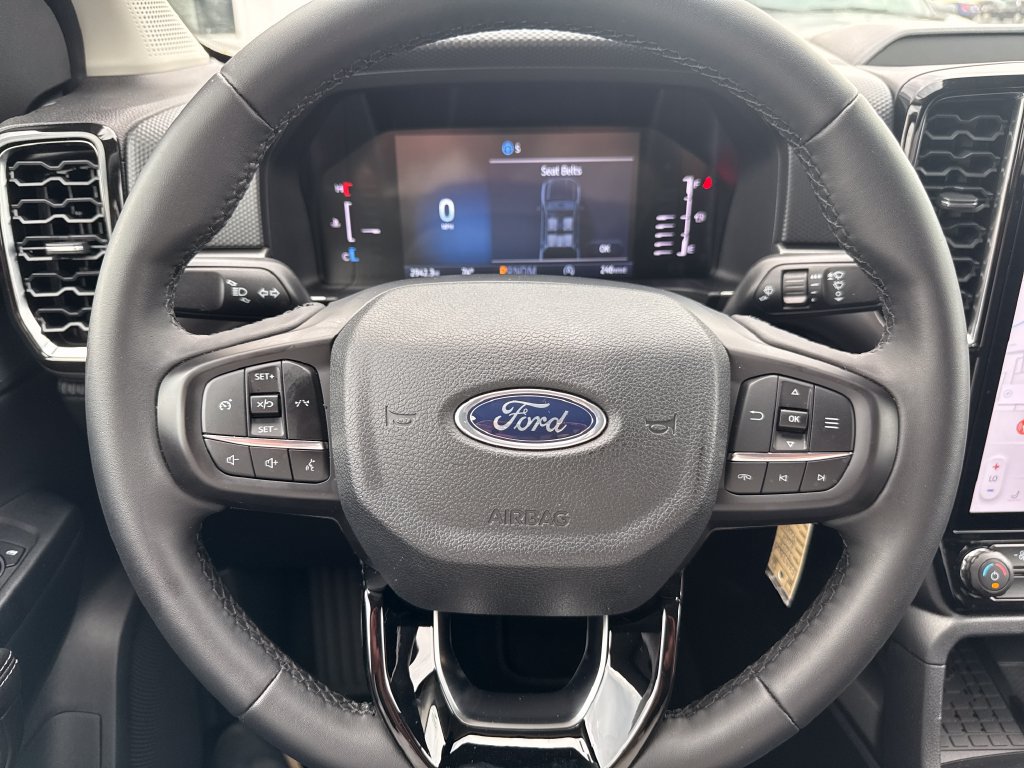 Used 2025 Ford Ranger XLT w/ Equipment Group 301A High AWD/4WD image 10