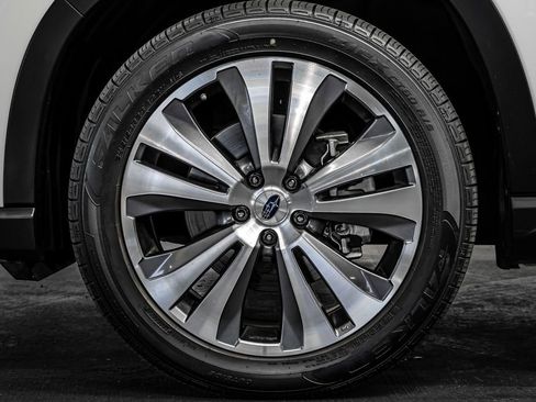 Used 2022 Subaru Ascent Limited w/ Technology Package image 18