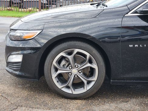 Used 2021 Chevrolet Malibu LT image 9