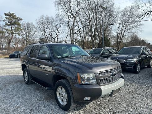 Used 2011 Chevrolet Tahoe LT image 3