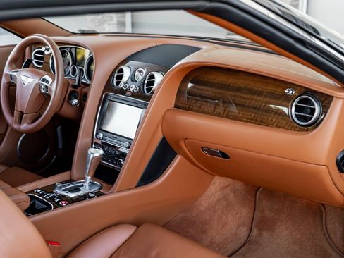Used 2013 Bentley Continental GT image 31