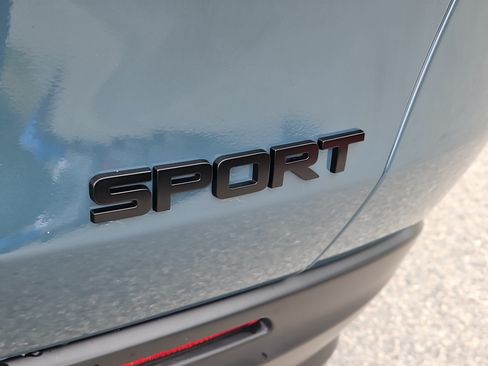 Used 2025 Honda HR-V Sport image 5