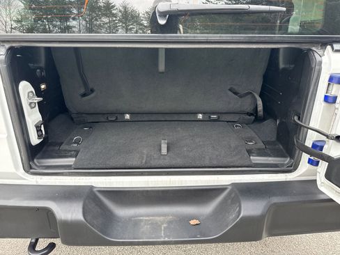 Used 2023 Jeep Wrangler Sport image 16