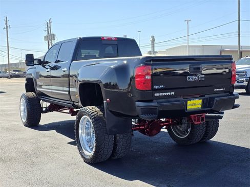 Used 2017 GMC Sierra 3500 Denali w/ Duramax Plus Package image 6
