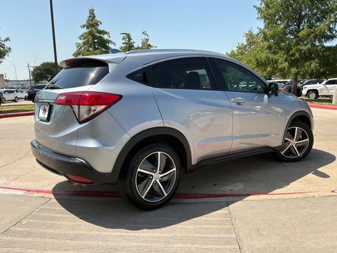 Used 2022 Honda HR-V EX image 6