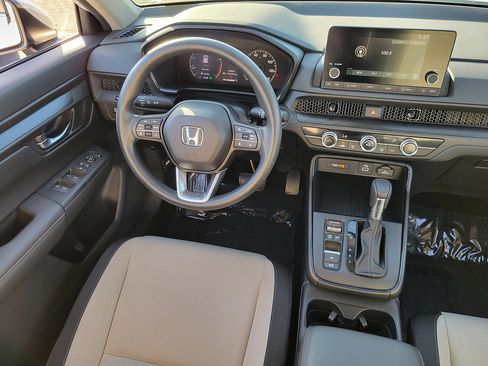 Used 2024 Honda CR-V LX image 10