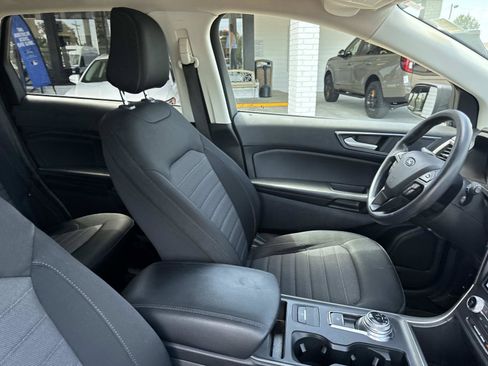 Used 2022 Ford Edge SE AWD/4WD image 10