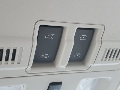 Used 2016 Cadillac SRX Luxury w/ Driver Awareness Package image 30