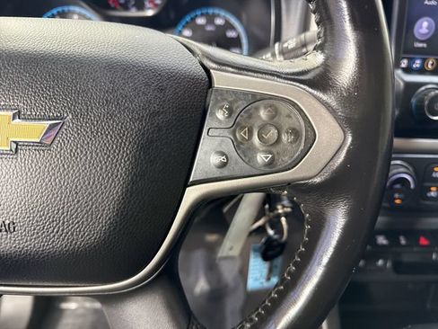 Used 2019 Chevrolet Colorado Z71 AWD/4WD image 14