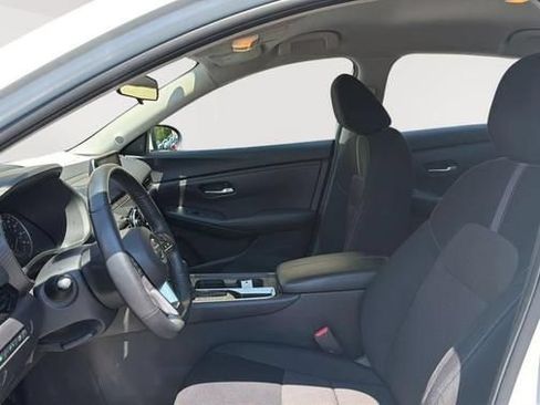 Used 2023 Nissan Sentra SV w/ All-Weather Package FWD image 9
