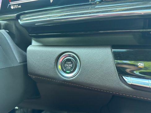 Used 2021 Cadillac Escalade ESV Sport w/ Driver Assist Tech Package image 59