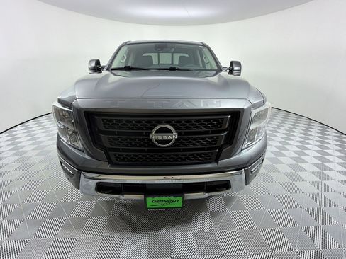 Used 2024 Nissan Titan SV w/ SV Convenience Package RWD image 6