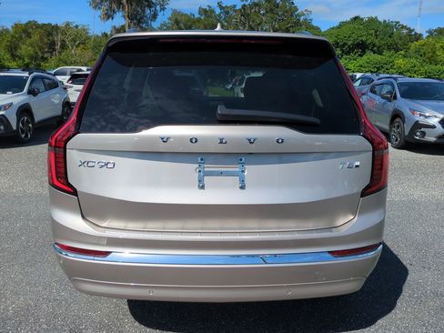 New 2026 Volvo XC90 T8 Ultra w/ Protection Package Premier image 5