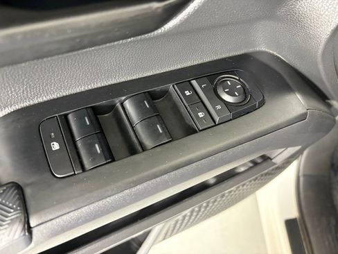 Used 2024 Toyota Tacoma SR5 RWD image 15