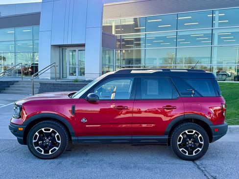 Used 2021 Ford Bronco Sport Outer Banks image 3