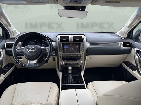 Used 2020 Lexus GX 460 Premium w/ Premium Package AWD/4WD image 26