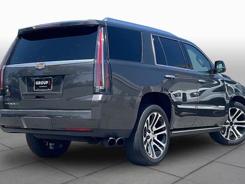 Used 2020 Cadillac Escalade Premium Luxury AWD/4WD image 11