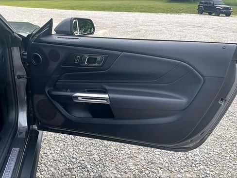 Used 2025 Ford Mustang Premium RWD image 22