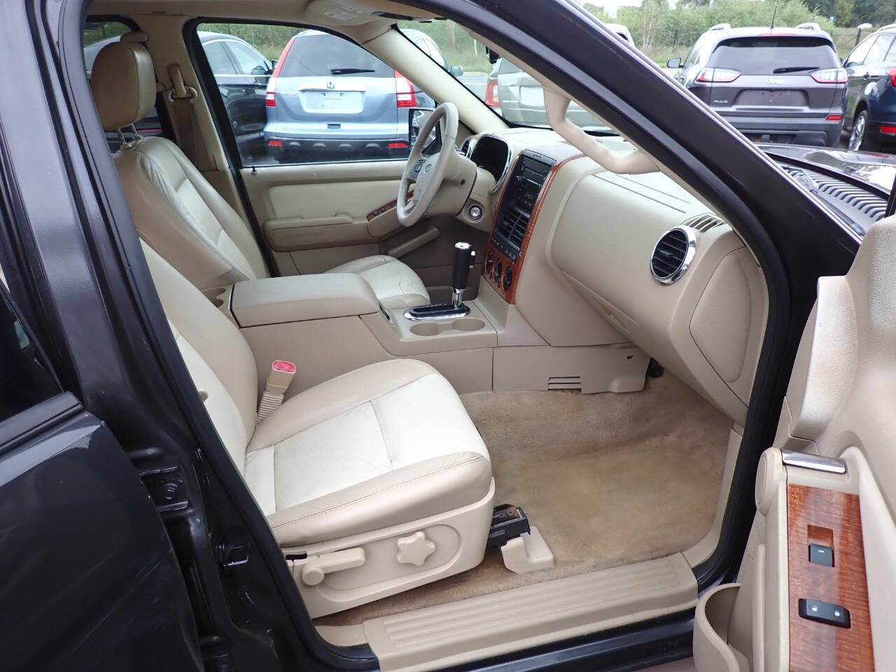 Used 2007 Ford Explorer Eddie Bauer AWD/4WD image 11
