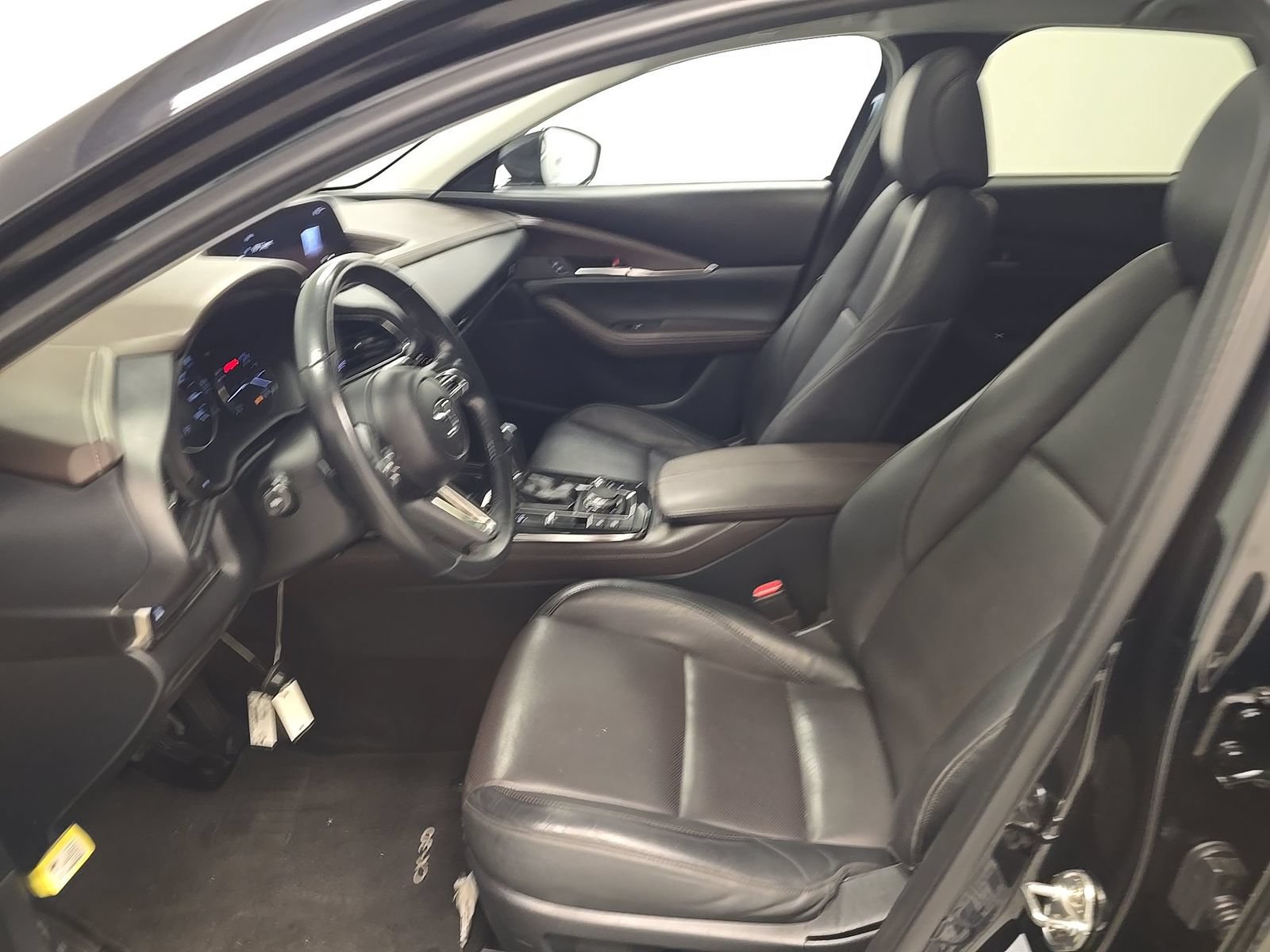 Used 2023 MAZDA CX-30 AWD 2.5 S w/ Premium Package image 3
