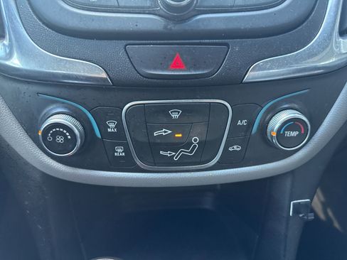 Used 2020 Chevrolet Equinox LS w/ LS Convenience Package AWD/4WD image 24