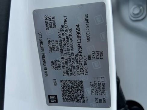 Used 2023 Chevrolet Colorado LT w/ LT Convenience Package II AWD/4WD image 31