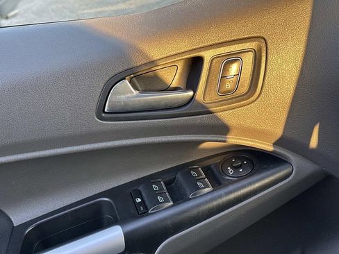 Used 2023 Ford Transit Connect XLT image 23