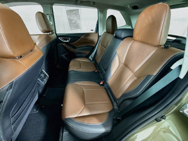 Used 2023 Subaru Forester Touring AWD/4WD image 27