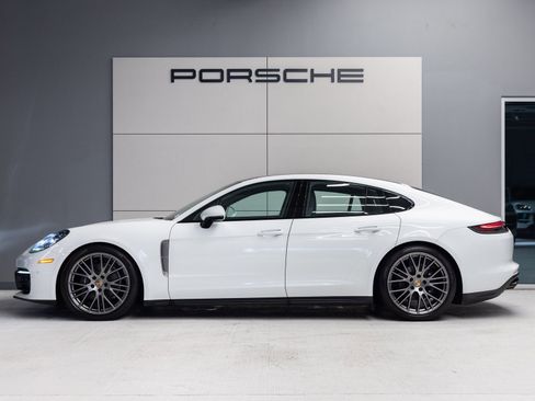 Certified 2023 Porsche Panamera 4 Platinum Edition AWD/4WD image 2