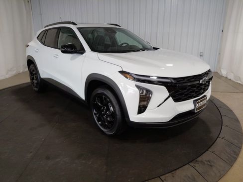 New 2026 Chevrolet Trax LT image 11