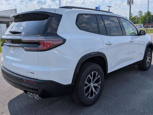 New 2026 GMC Acadia AT4 w/ Luxury Package AWD/4WD image 7