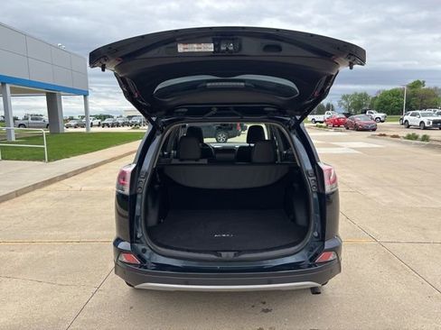 Used 2017 Toyota RAV4 Limited w/ Carpet Mat Package AWD/4WD image 16
