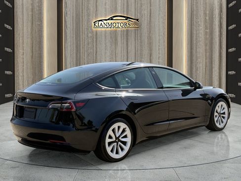 Used 2021 Tesla Model 3 Standard Range Plus RWD image 7