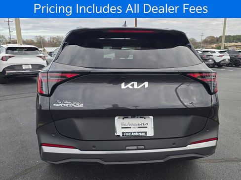 New 2026 Kia Sportage EX w/ EX Panorama Roof Package FWD image 4