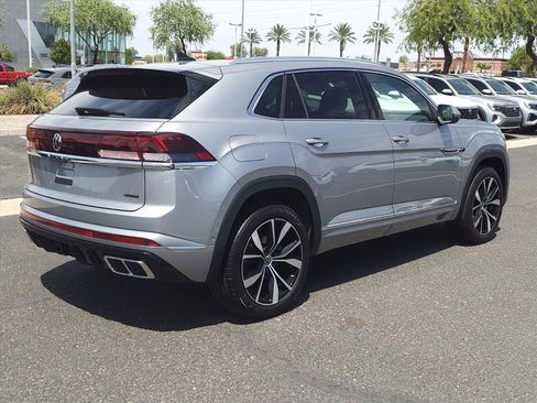New 2026 Volkswagen Atlas Cross Sport SEL Premium R-Line image 4