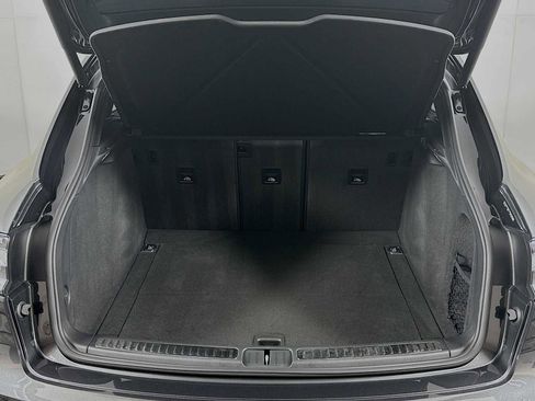 Used 2026 Porsche Macan image 27