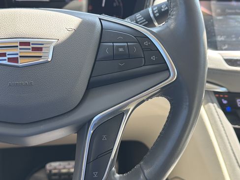 Used 2019 Cadillac XT5 Premium Luxury w/ Driver Assist Package FWD image 15