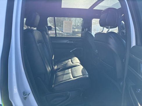 Used 2023 Jeep Wagoneer Series II image 31