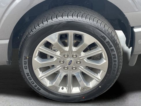 Used 2021 Ford F150 Limited image 6