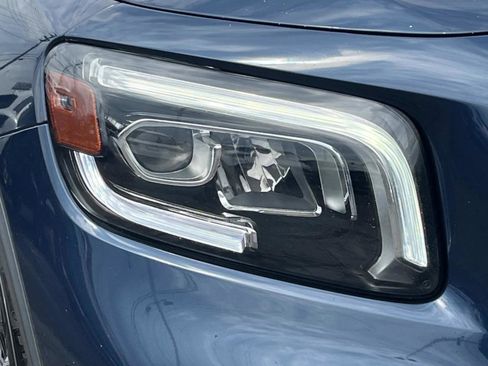 Used 2020 Mercedes-Benz GLB 250 image 9