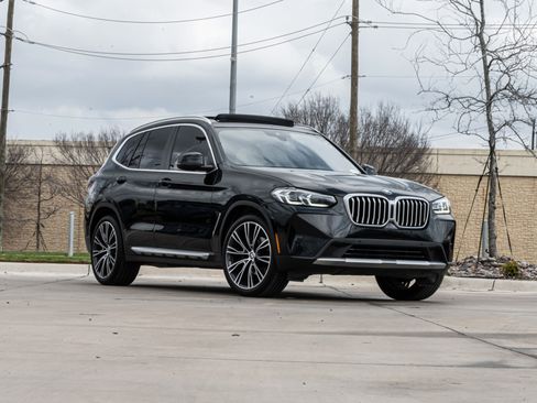 Certified 2024 BMW X3 sDrive30i w/ Premium Package image 2