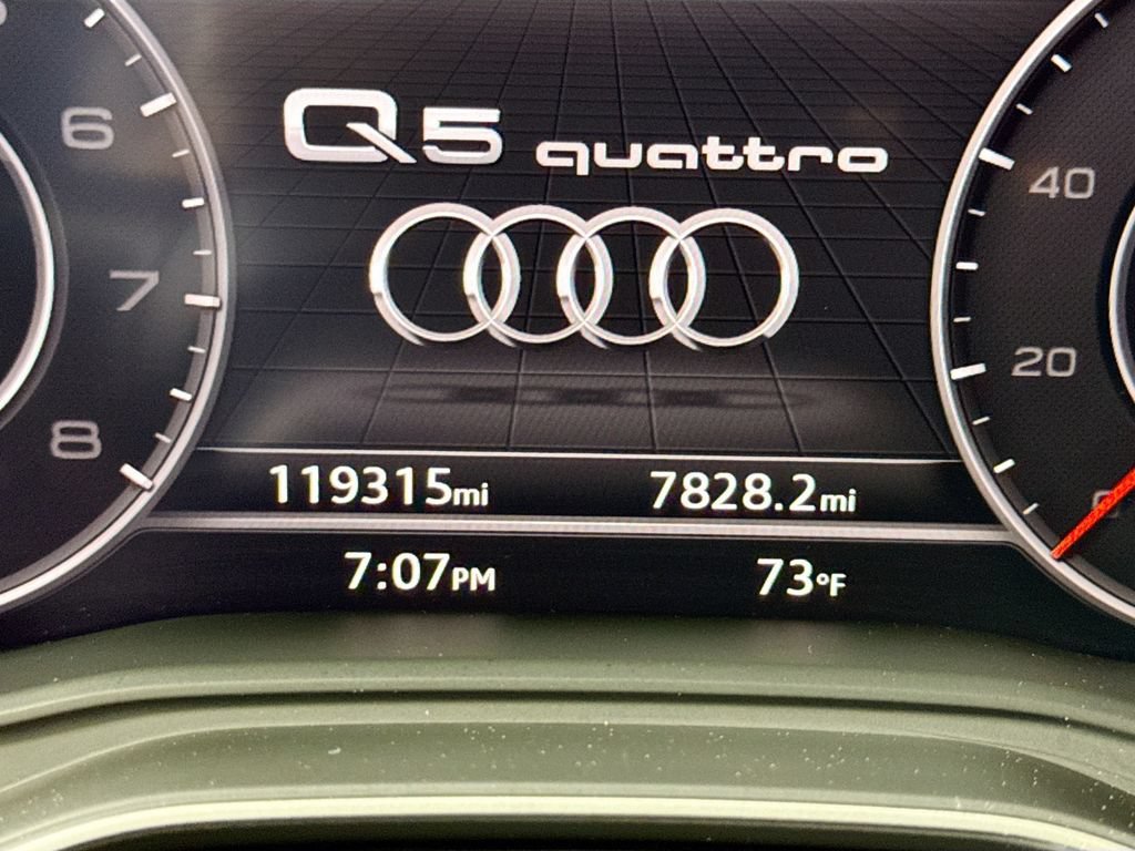 Used 2019 Audi Q5 2.0T Premium Plus w/ Premium Plus Package AWD/4WD image 12