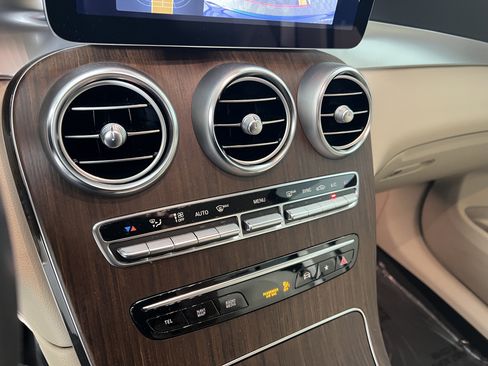 Certified 2022 Mercedes-Benz GLC 300 4MATIC image 30