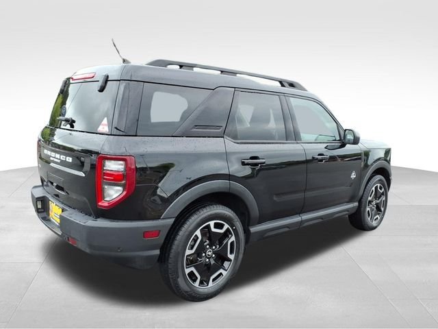 Used 2023 Ford Bronco Sport Outer Banks w/ Tech Package AWD/4WD image 11