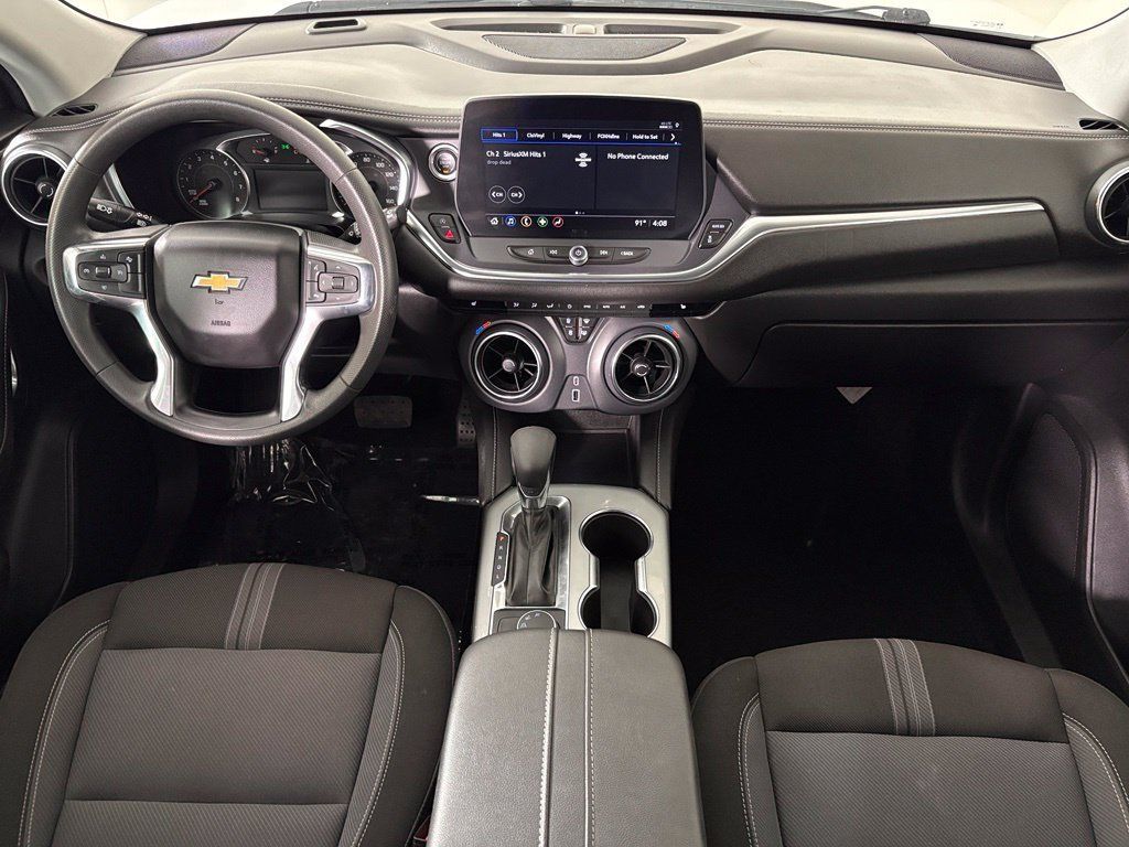 Used 2025 Chevrolet Blazer LT FWD image 30