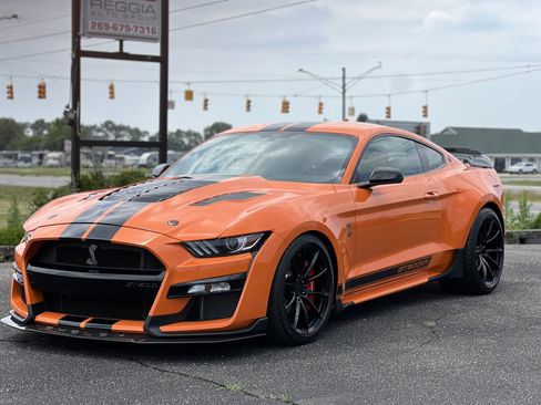 Used 2021 Ford Mustang Shelby GT500 w/ Technology Package image 13