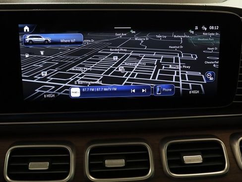 Used 2024 Mercedes-Benz GLS 580 4MATIC image 7