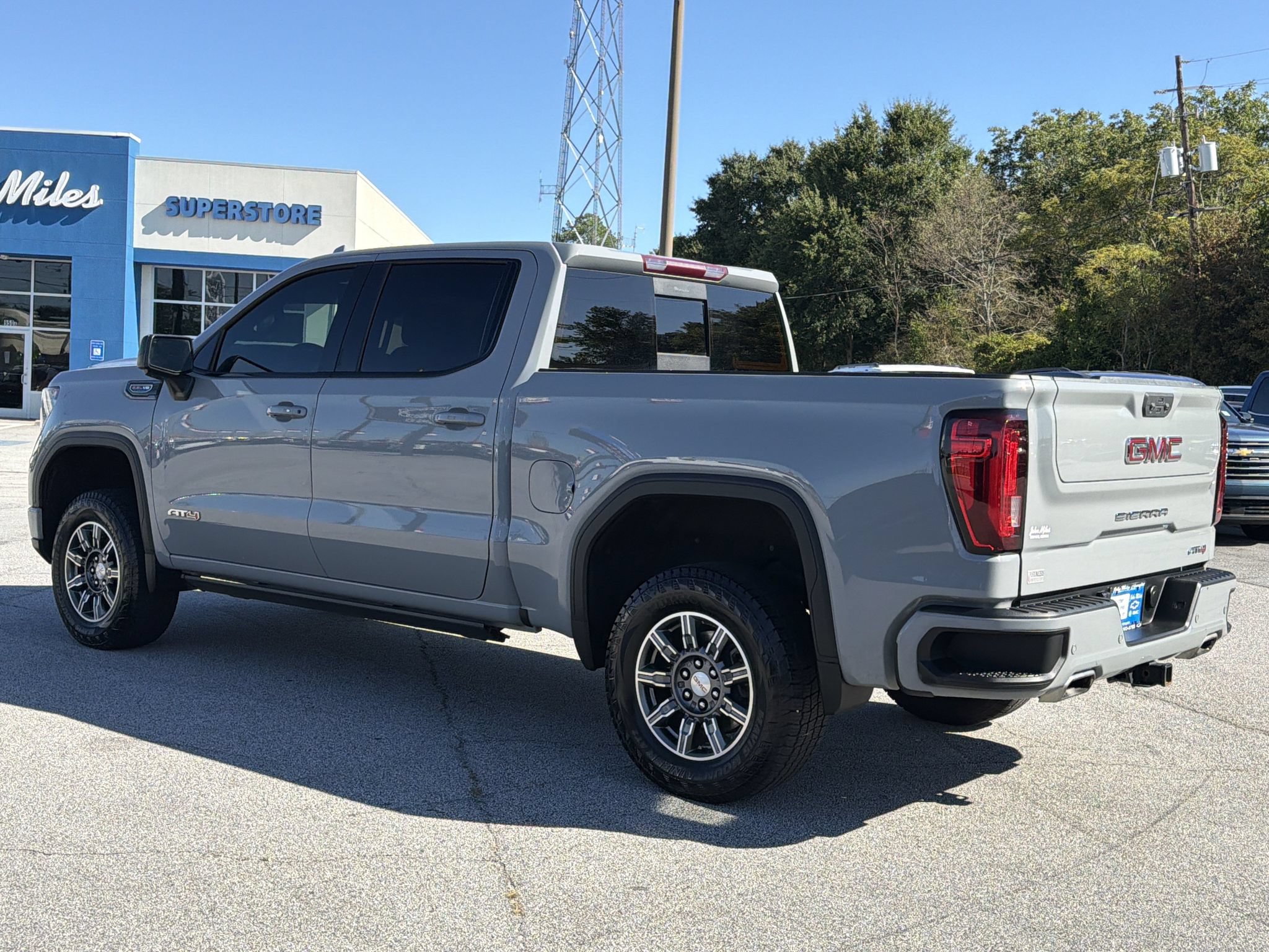 Used 2024 GMC Sierra 1500 AT4 w/ AT4 Preferred Package AWD/4WD image 20